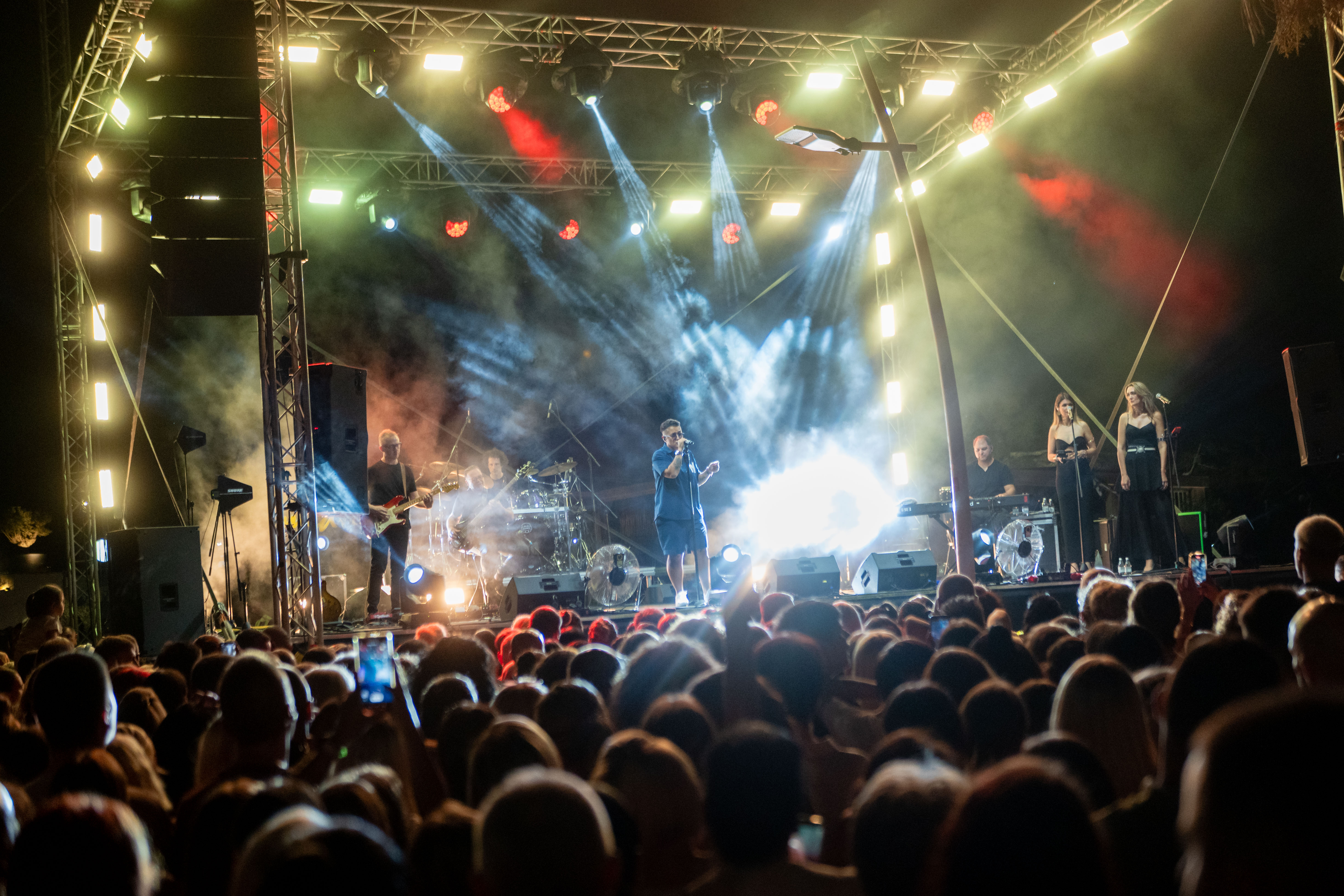 budva-activities budva-hostels budva-beach-bar budva-beach adriatic-sea